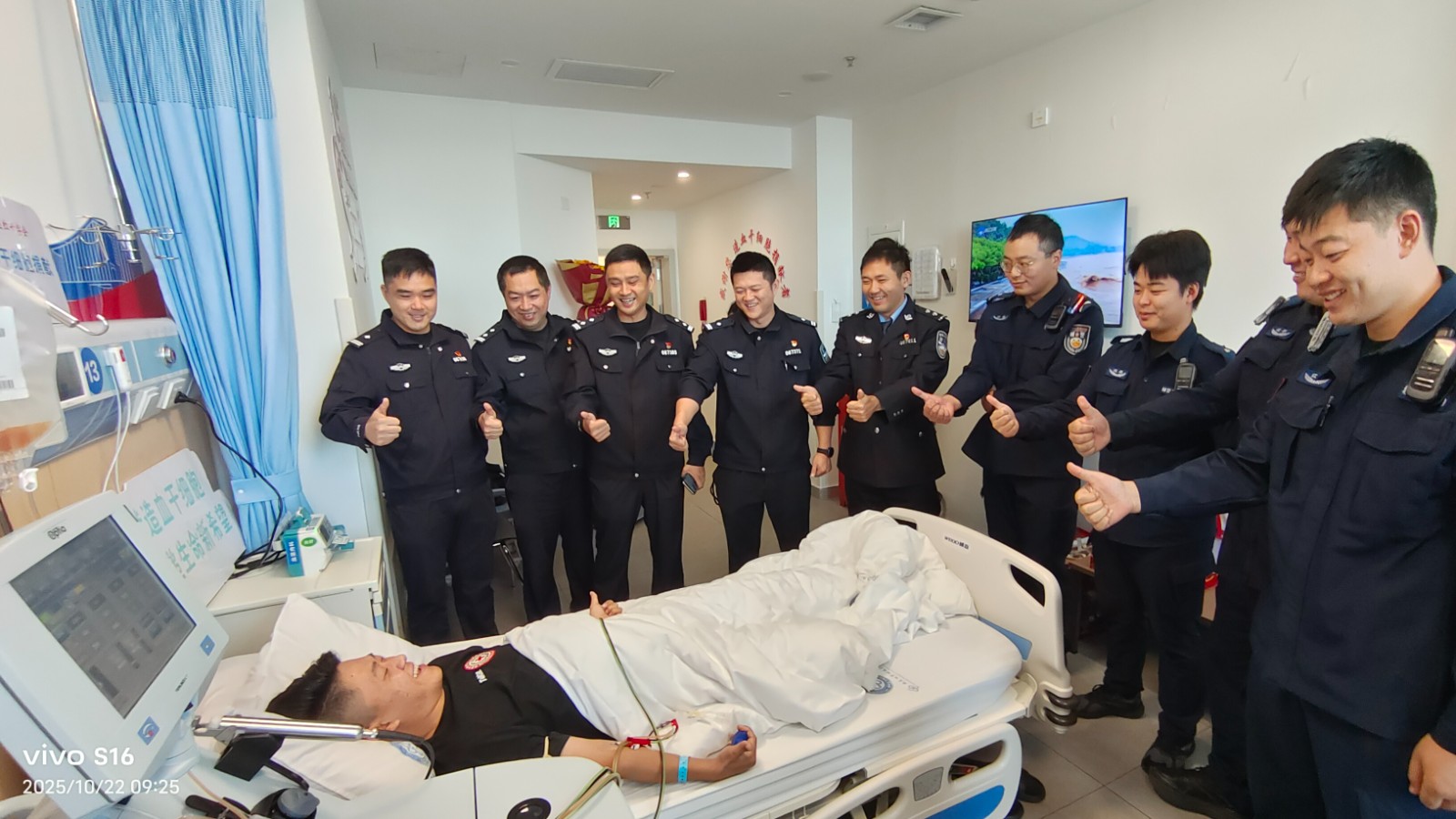 5bf8b62be91e880b30d144c3daeb15b.jpg 5bf8b62be91e880b30d144c3daeb15b.jpg